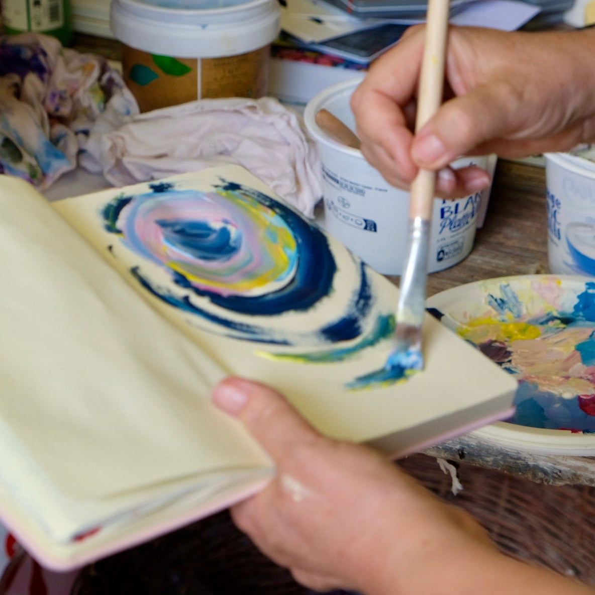 17-21 Mei | Intuitive Painting & Astrology Retreat (English)
